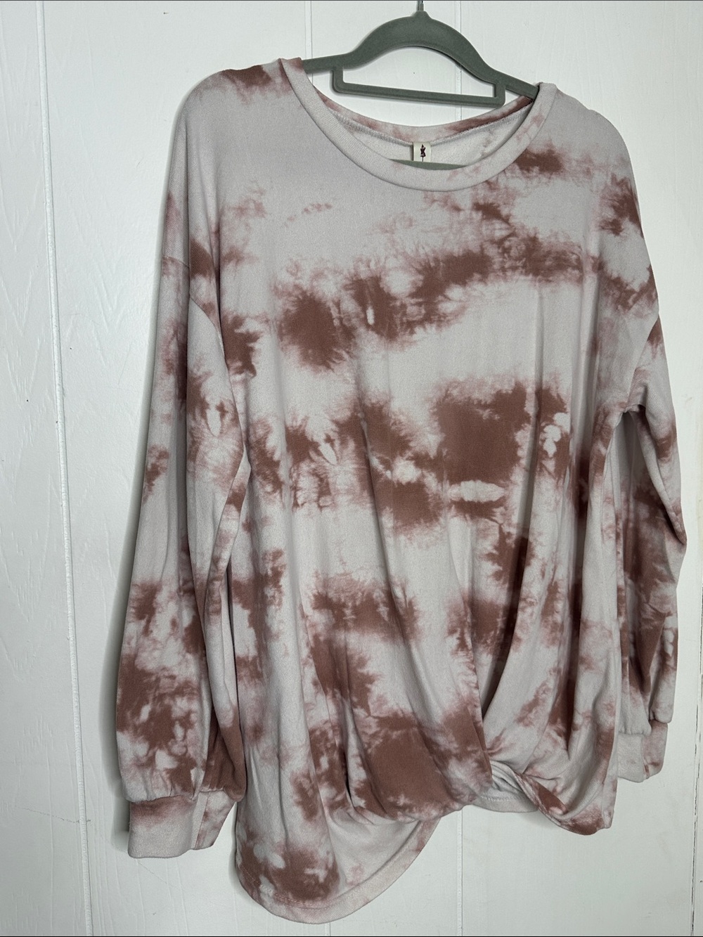 Vanilla Bay Mauve and White Tie-Dye Long Sleeve Pullover